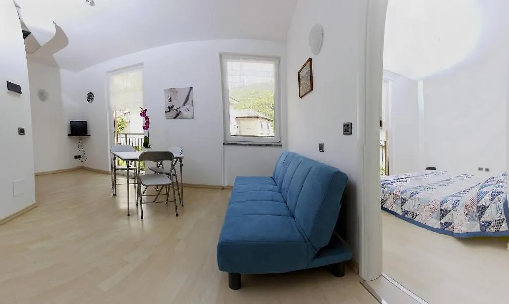 Aparthotel Apartment Lake Maggiore - Italia Maccagno