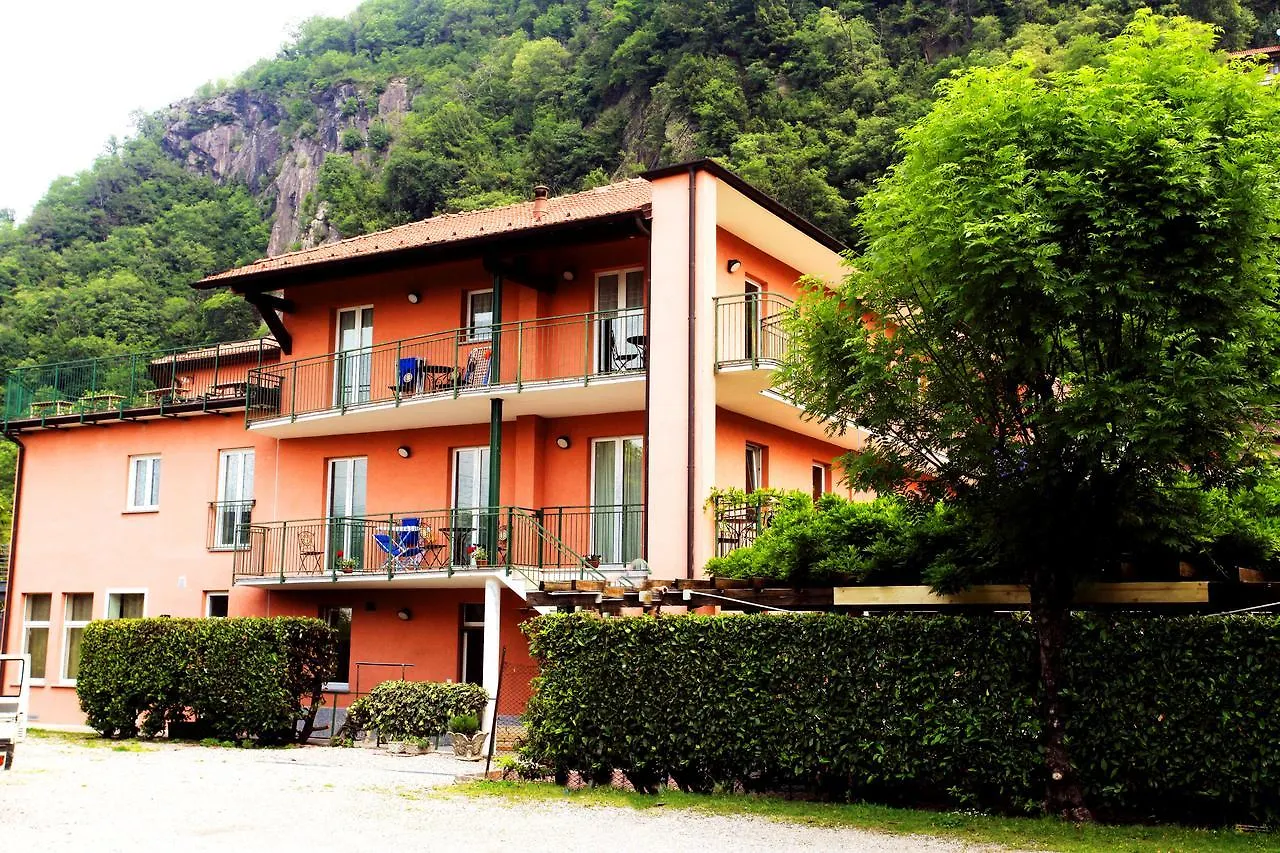 Apartment Lake Maggiore - Italia Maccagno Aparthotel